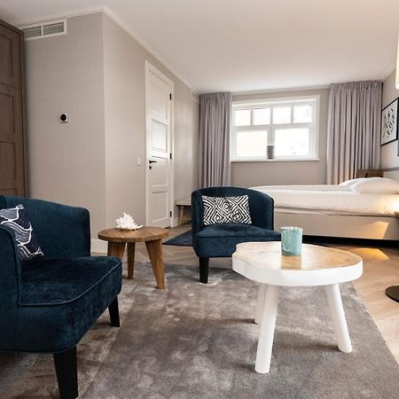 Hampton Home B&B Suites De Koog  Esterno foto