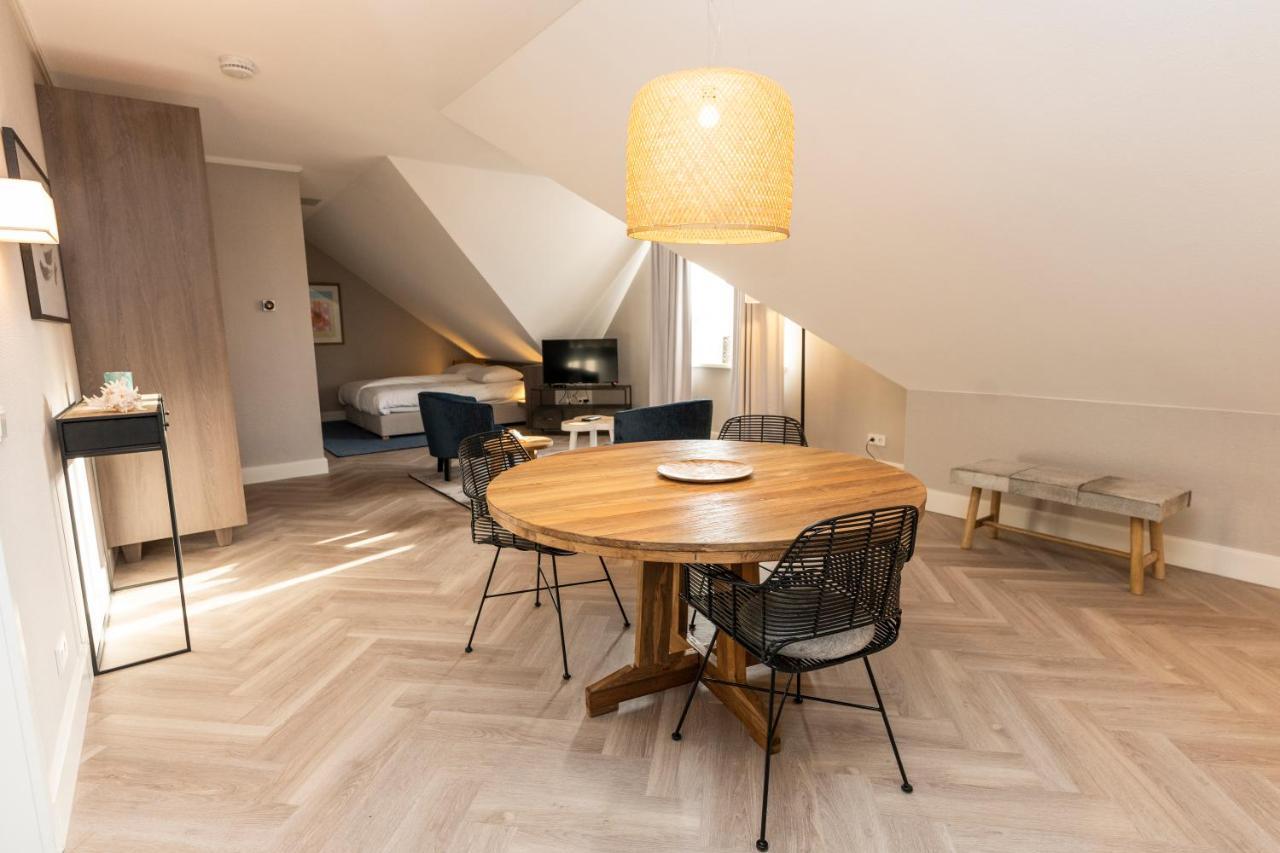 Hampton Home B&B Suites De Koog  Esterno foto